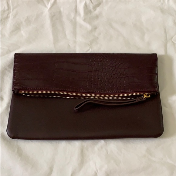 Maroon clutch - Picture 1 of 4